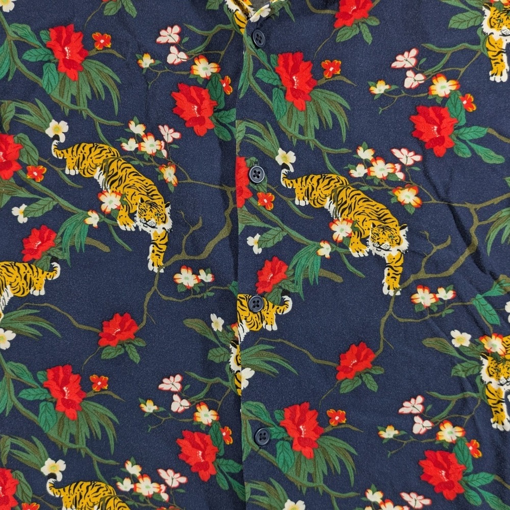 4th Dimension Mens Navy Button Down‎ Shirt Tigers Asia Hawaiian Size M - Picture 3 of 8
